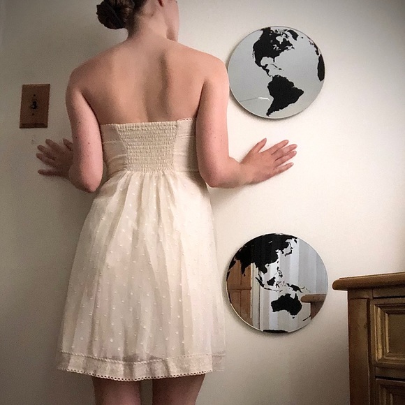 Dress - Picture 4 of 5